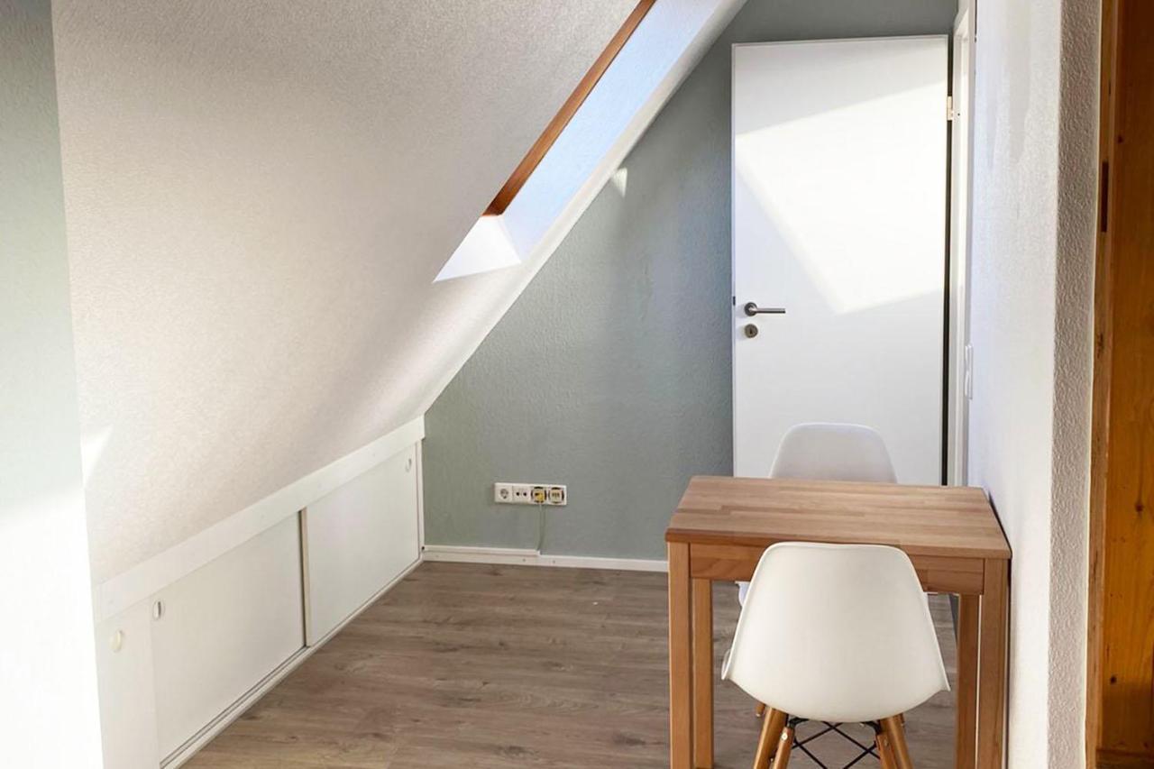 Gemuetliche 2 Zimmerwohnung Mit Tv Und Wlan Wendlingen am Neckar Exterior photo